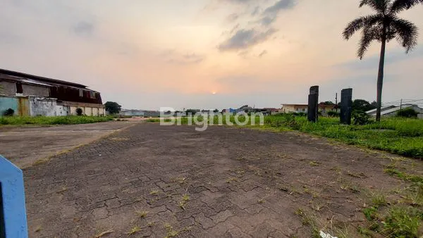 image TANAH STRATEGIS AREA KOMERSIAL COCOK UNTUK USAHA APA SAJA  (3)