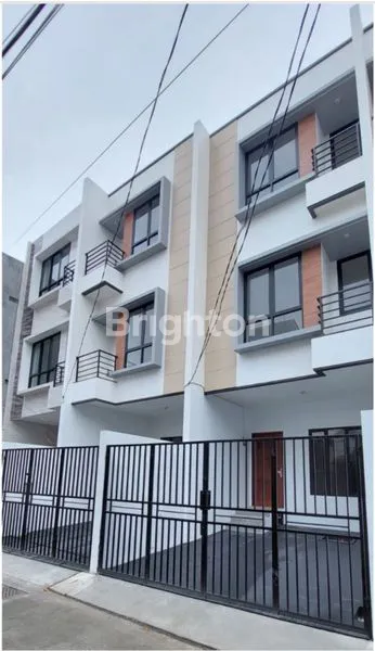image RUMAH BARU 3LANTAI TANJUNG DUREN JAKARTA BARAT (1)