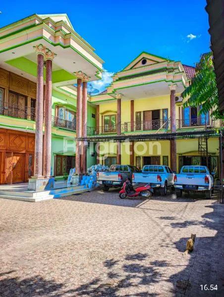 DISEWAKAN RUMAH FULL FURNISHED DI PERUMAHAN PONDOK ALAM INDAH