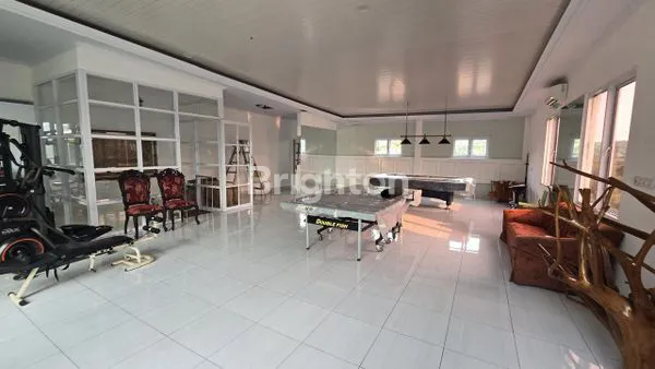 image RUMAH MEWAH HALAMAN LUAS DI PAMULANG DKT KANTOR WALKOT TANGSEL (4)