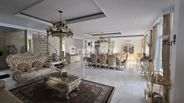 image RUMAH MEWAH HALAMAN LUAS DI PAMULANG DKT KANTOR WALKOT TANGSEL (3)