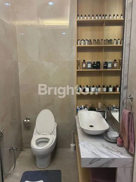 image RUMAH 2 LT MEWAH SIAP HUNI DEKAT TOL SUMARECON BOGOR, TOL JAGORAWI, JALAN RAYA PAJAJARAN (7)