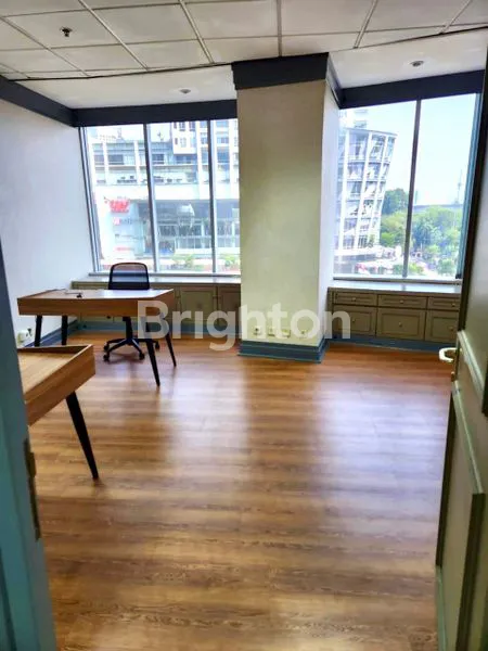 SEWA MURAH OFFICE SPACE MENARA SUDIRMAN 218 M² FULL FURNISHED JAKARTA SELATAN