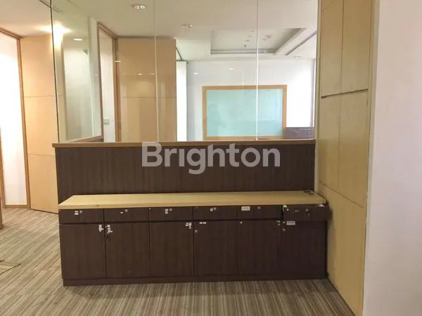 image SEWA MURAH OFFICE SPACE MENARA SUDIRMAN 350 M² FULL FURNISHED JAKARTA SELATAN (5)