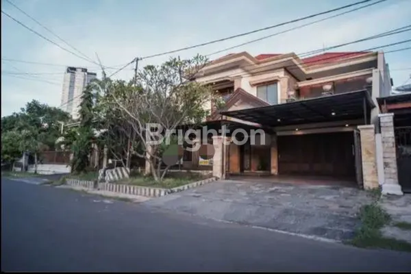 Gambar Property MARGOREJO INDAH BLOK DEPAN ROW 4 MOBIL TROPICAL MODERN