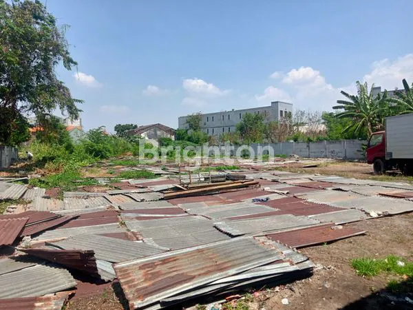 image TANAH SECOND ROAD RAYA KENJERAN BISA UNTUK PARKIR ARMADA  ATAU BENGKEL TERBUKA (1)