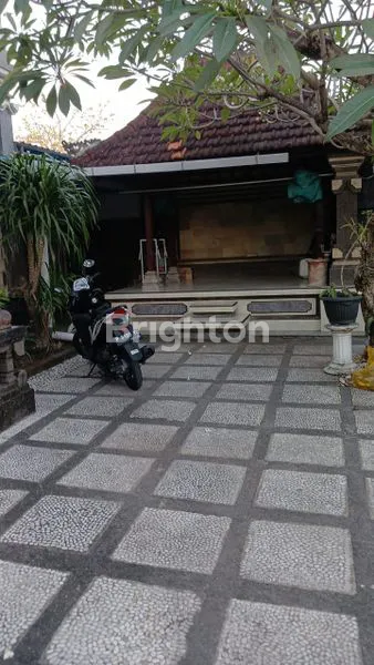 image RUMAH 2 LANTAI STRATEGIS DENPASAR (4)