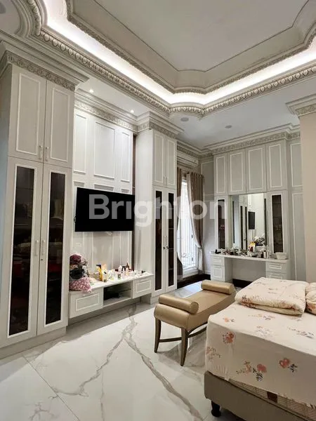 image RUMAH NEWTON HILL CITRALAND MEWAH DEKAT GWALK, AREA KOMERSIAL. (6)