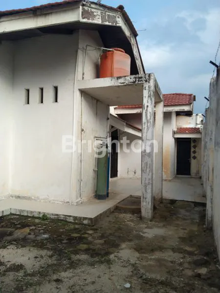 image RUMAH TENGAH KOTA DEKAT JL.SUDIRMAN (2)