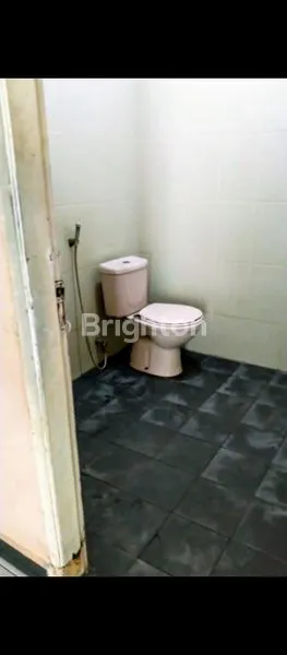 image RUMAH TENGAH KOTA DEKAT JL.SUDIRMAN (8)