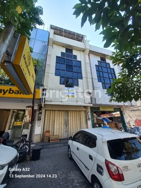 image RUKO PUSAT KOTA  SURABAYA JALAN KEDUNGDORO 4 LANTAI KONDISI BAGUS SIAP PAKAI COCOK BUAT BANK, RESTO, KANTOR, DAN SEGALA USAHA (1)