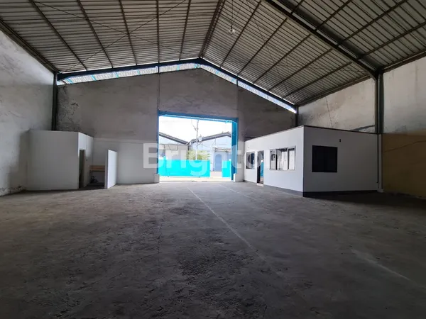 image GUDANG RAYA MARGOMULYO SIAP PAKAI BAGUS ADA LAHAN PARKIR PRIBADI DAN KANTOR (3)