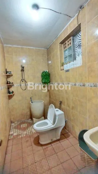 image RUMAH 2 LANTAI SIAP HUNI SANGAT BAGUS (5)