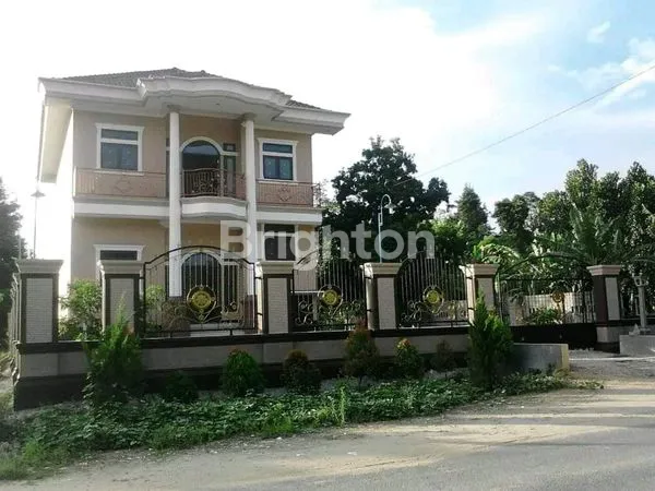 RUMAH MEWAH SEPUTIH MATARAM LAMPUNG TENGAH UKURAN 25 X 50 M2 LUAS TANAH 1250 M2 COCOK UNTUK HUNIAN TINGGAL ATAU USAHA.