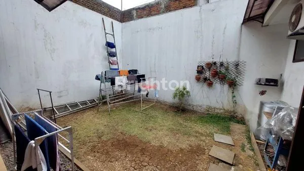 image RUMAH SIAP HUNI MINIMALIS MODERN DI RIVERSIDE KOTA MALANG (2)