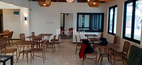 image RUMAH MAKAN CANTIK DAN TERAWAT (7)