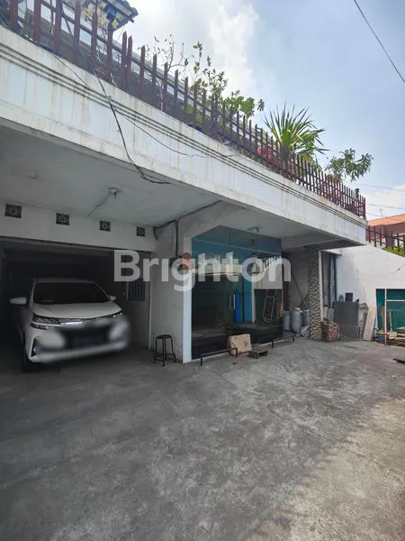 image RUMAH PUSAT KOTA DAERAH TIDAR RAMAI PADAT PENDUDUK ASEM RAYA MULIA SURABAYA, ROW JALAN LEBAR, COCOK UNTUK TEMPAT USAHA ATAUPUN TEMPAT TINGGAL (4)
