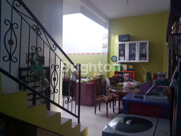 image RUMAH 2 LANTAI TULUNGAGUNG (5)