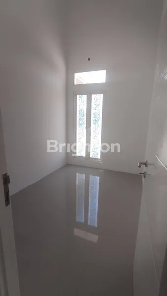 image RUMAH RUNGUT MODERN 1 LANTAI DEKAT MERR OERR, AKSES TOL, ALANA REGENCY, GUNUNG ANYAR, UPN, PELAYARAN, WIGUNA, BANDARA JUANDA (6)
