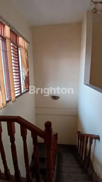 image RUMAH TUA  BEBAS BANJIR DI KOMPLEK ELITE DAN EKSKLUSIF PONDOK KELAPA (8)