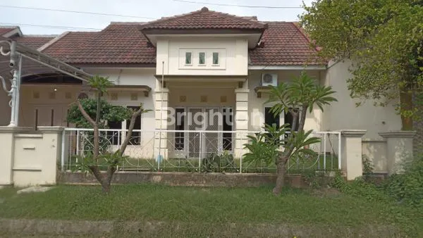image RUMAH FURNISHED DELTA ASRI I, SIDOARJO (1)