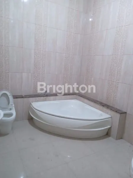 image RUMAH FURNISHED DELTA ASRI I, SIDOARJO (5)