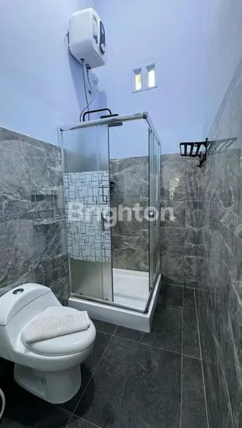 image RUMAH CANTIK 4 KAMAR TENGAH KOTA (6)