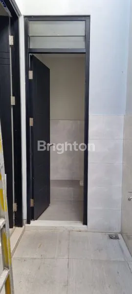 image RUMAH GRESS BAGUS DUA LANTAI DI MEDOKAN ASRI (6)