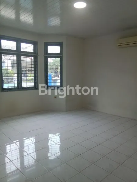 image RUMAH BESAR 2 LANTAI DEPAN BIG MALL (5)