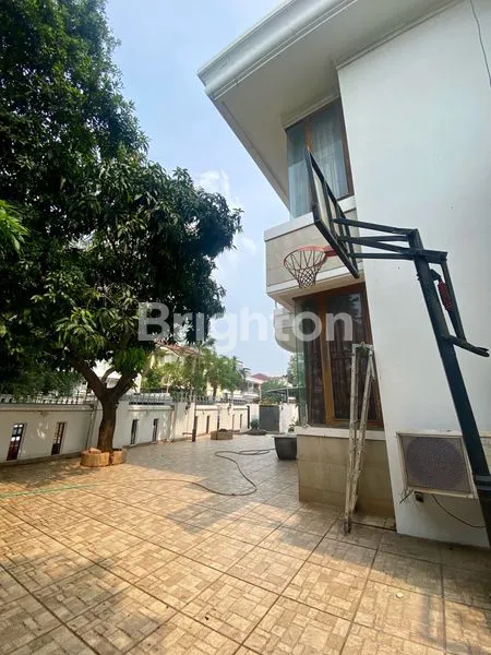 image RUMAH MEWAH HOOK SUNRISE GARDEN, JAKARTA BARAT (6)