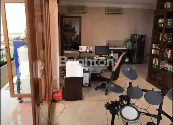 image RUMAH MEWAH 12.5 X 21  JAKARTA PUSAT (5)