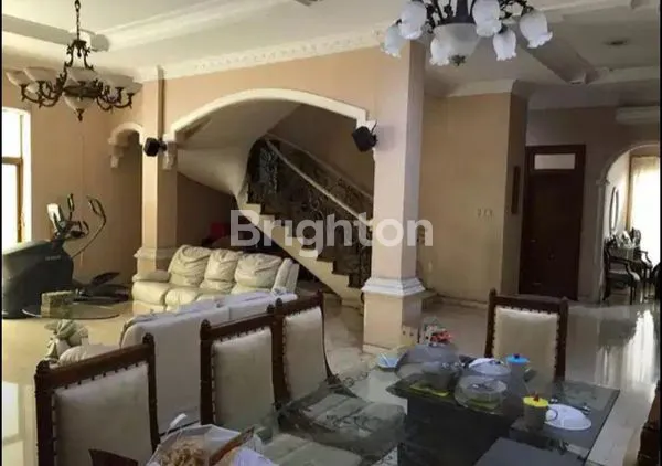 image RUMAH MEWAH 12.5 X 21  JAKARTA PUSAT (2)