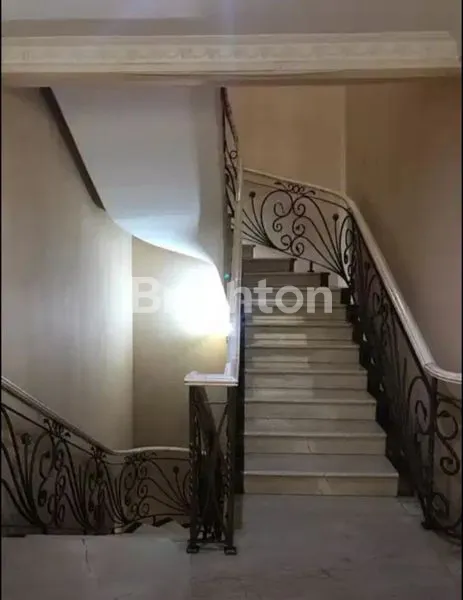 image RUMAH MEWAH 12.5 X 21  JAKARTA PUSAT (4)