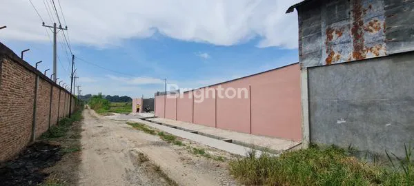 image TANAH LUAS 2.010 M2. JL. BATANG KUIS / SULTAN SERDANG. BISA AKSES CONTAINER. SUDAH TEMBOK KELILING (3)