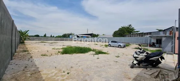 image TANAH LUAS 2.010 M2. JL. BATANG KUIS / SULTAN SERDANG. BISA AKSES CONTAINER. SUDAH TEMBOK KELILING (2)