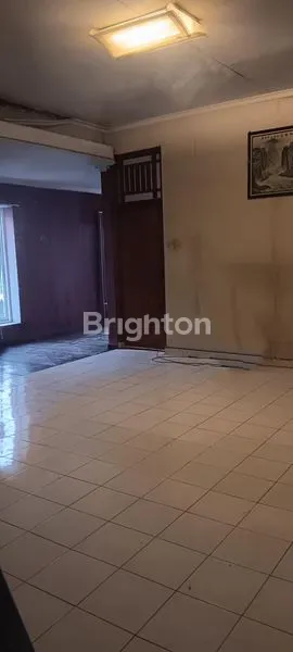image RUMAH LAMA 2 LANTAI DI JALAN TEGALSARI RAYA, HANYA 500 METER DARI JALAN SRIWIJAYA DAN DEKAT JAVA MALL. JANGAN LEWATKAN KESEMPATAN INI!\\\" (3)