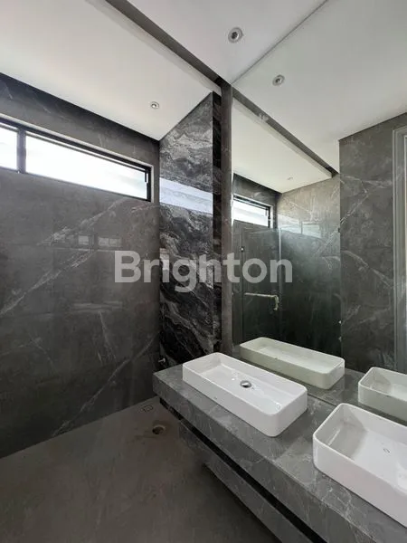 image *NEW GRESS MINIMALIS IMPERIAL GOLF PAKUWON INDAH SURABAYA* (6)