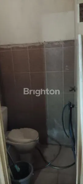 image RUMAH LAMA 2 LANTAI DI JALAN TEGALSARI RAYA, HANYA 500 METER DARI JALAN SRIWIJAYA DAN DEKAT JAVA MALL. JANGAN LEWATKAN KESEMPATAN INI!\\\" (5)