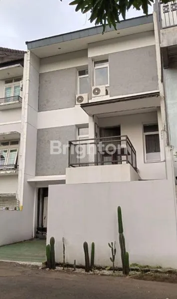 image RUMAH MINIMALIS CANTIK BANGUNAN 2022 DI CINERE (2)