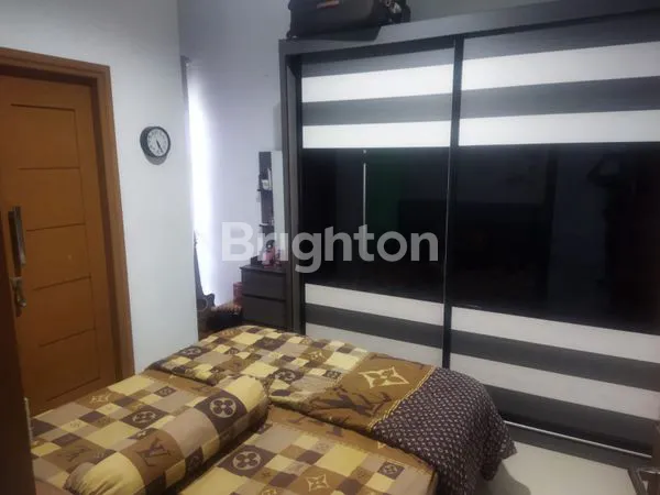 image RUMAH 2 LANTAI DEKAT PUSAT PERBELANJAAN DI CIPTALAND TIBAN BATAM (7)