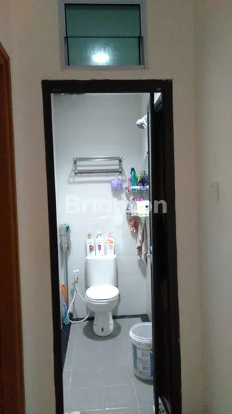 image RUMAH 2 LANTAI DEKAT PUSAT PERBELANJAAN DI CIPTALAND TIBAN BATAM (8)