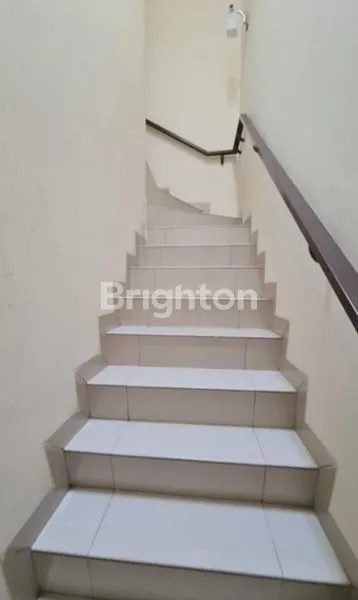 image RUMAH PIK 4LANTAI LONG BEACH (6)