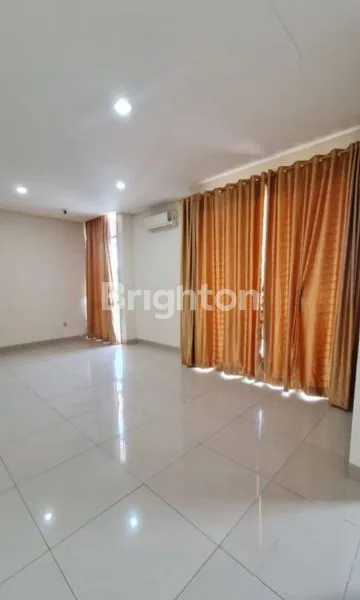 image RUMAH PIK 4LANTAI LONG BEACH (3)