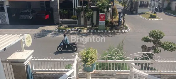 image RUMAH  MEWAH DELTASARI SIDOARJO FULL  FURNISHED (3)