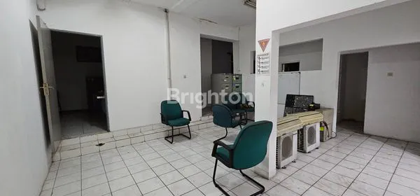 image RUKO 2 LANTAI, SIAP PAKAI, TEPI JALAN DI PUSAT KOTA UNGARAN (5)