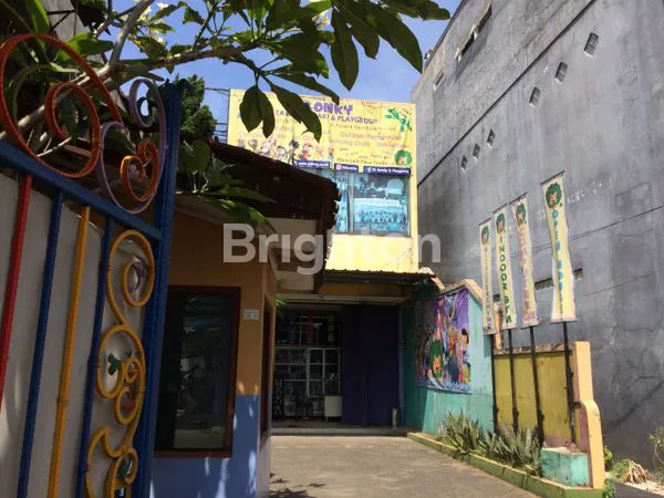 image RUKO BAGUS DI DALAM BENTUK LINGKUNGAN ASRI DI JALAN RAYA DAERAH PONDOK DUTA, CIMANGGIS DEPOK (1)