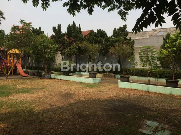 image RUKO BAGUS DI DALAM BENTUK LINGKUNGAN ASRI DI JALAN RAYA DAERAH PONDOK DUTA, CIMANGGIS DEPOK (2)