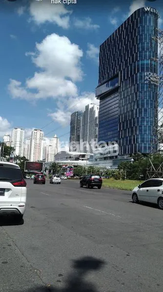 image APARTEMEN PAKUWON ANDERSON LANTAI 32, FULLY FURNISHED (1)