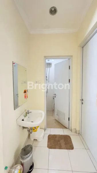 image RUMAH CANTIK TERAWAT NAN PRAKTIS DI HUNIAN PENUH HISTORY, LEGENDA WISATA CIBUBUR (3)