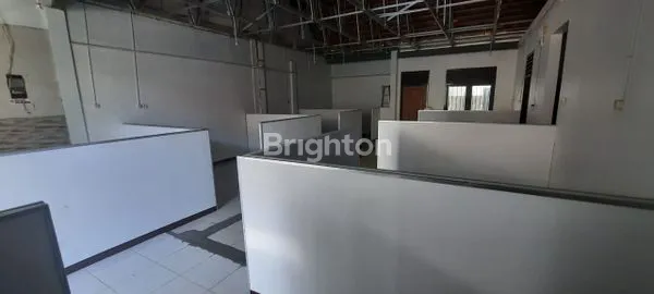 image RUMAH COCOK UNTUK DI BUAT USAHA RUMAH KOST MAHASISWA/I (4)